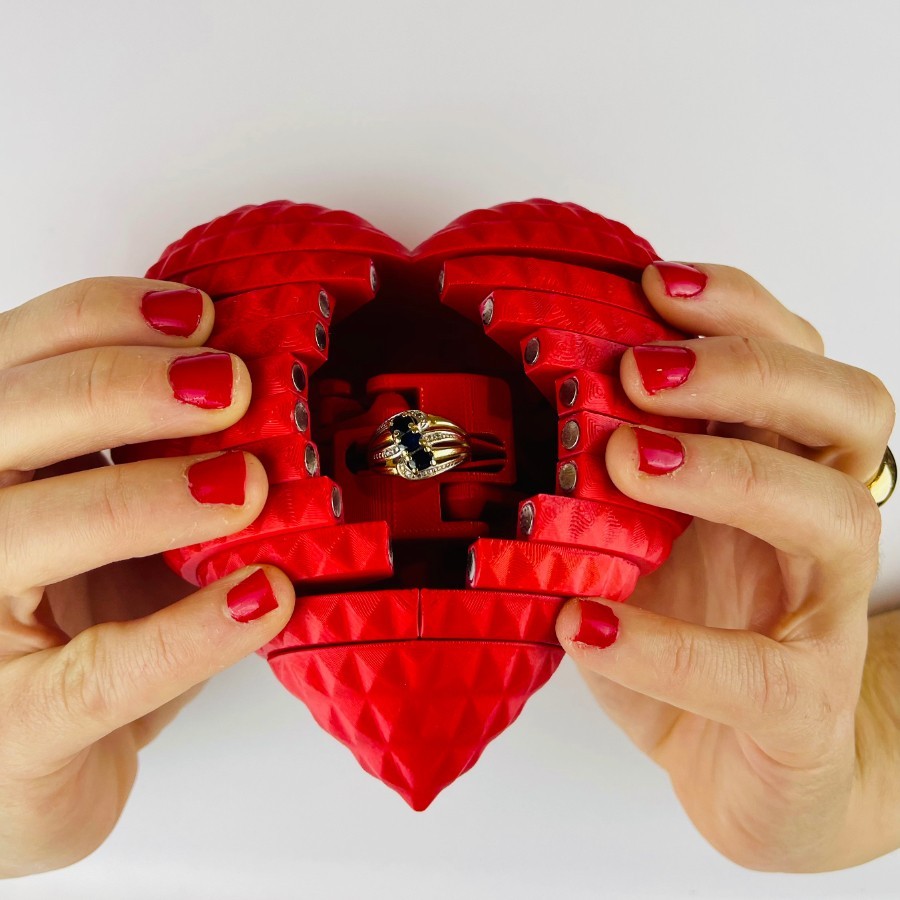 Heart Case - Elegant 3D Printed Jewelry Box