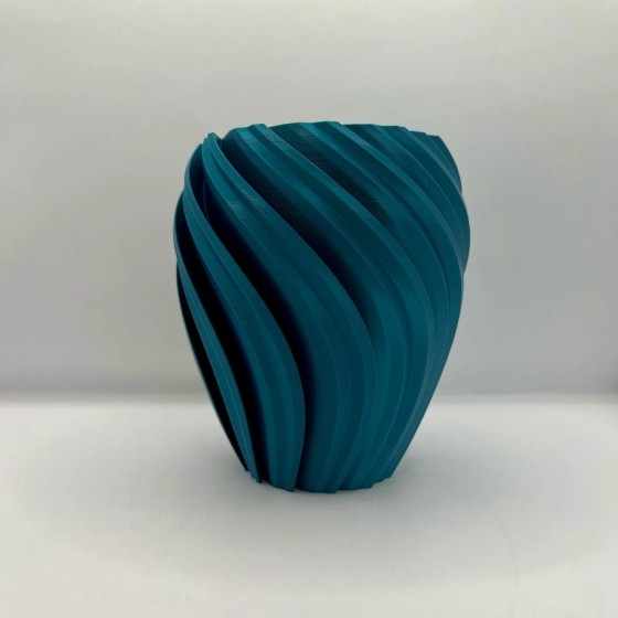 Vortex - Elegant Twisting Design Pot 3D Printed